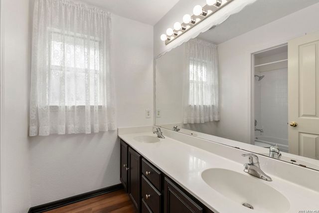 19107 EVENING TRAIL DR, San Antonio, TX 78256