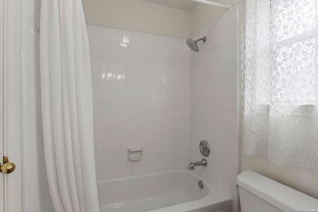 19107 EVENING TRAIL DR, San Antonio, TX 78256