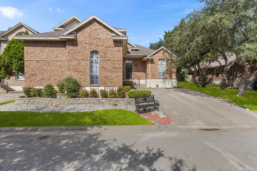 19107 EVENING TRAIL DR, San Antonio, TX 78256
