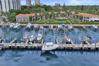 4000 Towerside Ter, Miami, FL 33138