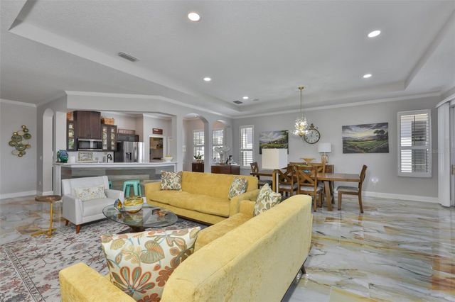 828 REGAL MANOR WAY, Sun City Center, FL 33573