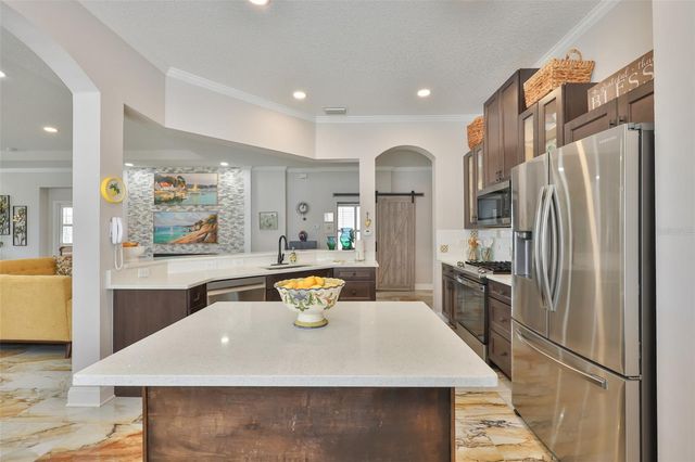 828 REGAL MANOR WAY, Sun City Center, FL 33573