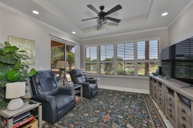 828 REGAL MANOR WAY, Sun City Center, FL 33573