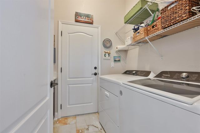 828 REGAL MANOR WAY, Sun City Center, FL 33573