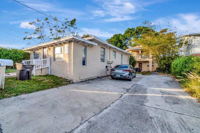 805 20th Street A,B,C, West Palm Beach, FL 33407