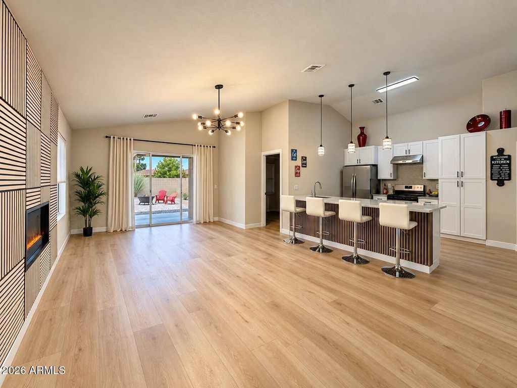 8930 W CUSTER Lane, Peoria, AZ 85381 — exterior