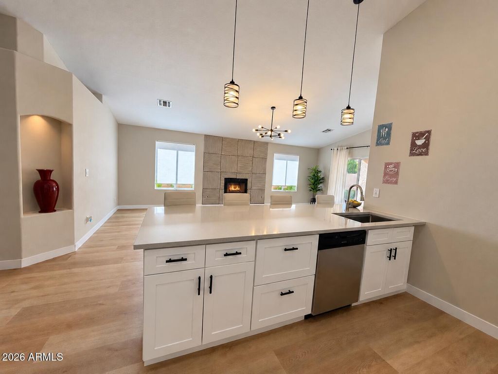 8930 W CUSTER Lane, Peoria, AZ 85381 — photo 3
