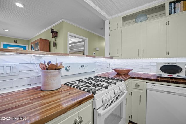 106 Norman Circle, Oriental, NC 28571