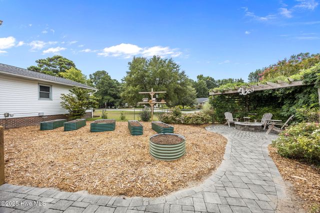 106 Norman Circle, Oriental, NC 28571