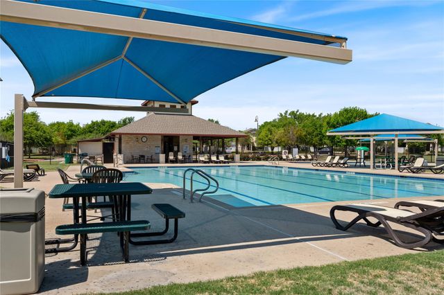 800 Brazos Bend DR, Cedar Park, TX 78613