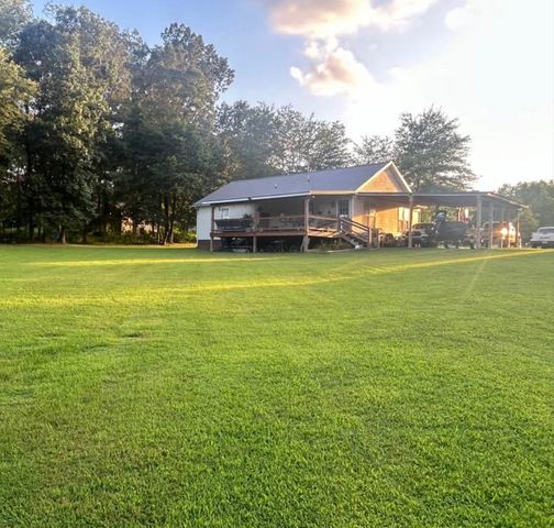 110 E Laurel Dr, Lawrenceburg, TN 38464