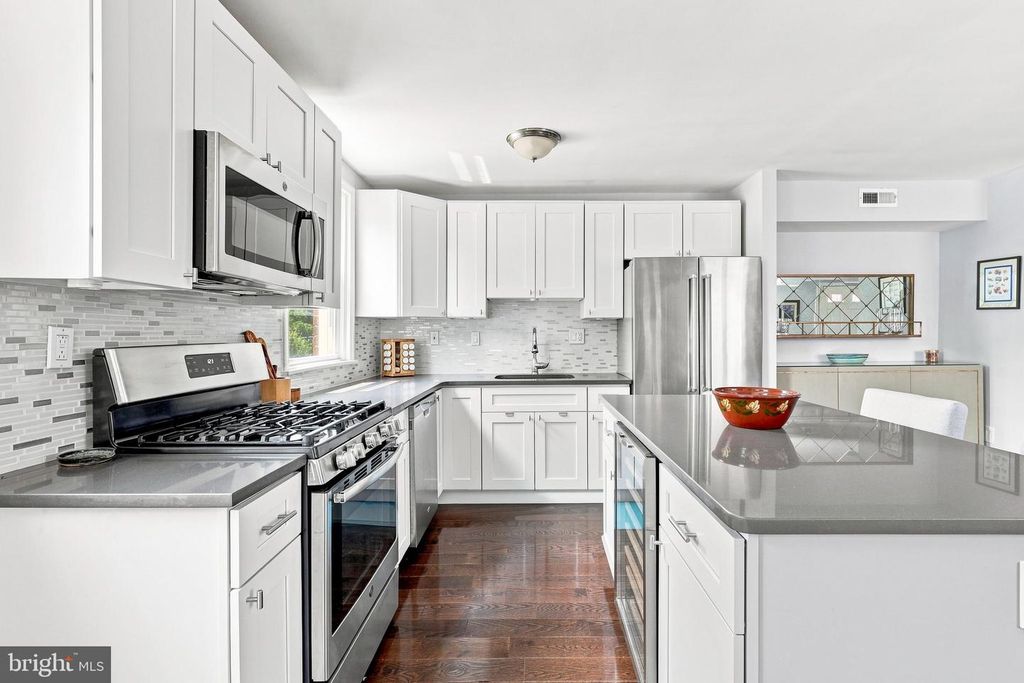 6476 MILTON ST, PHILADELPHIA, PA 19119 — photo 4