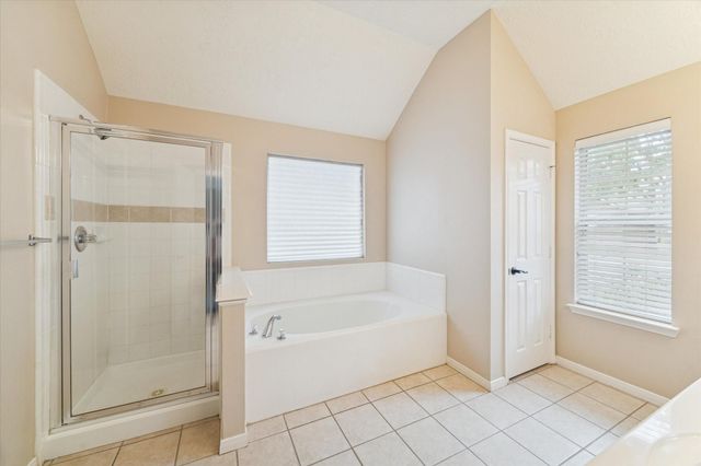 513 Brad Court, Webster, TX 77598