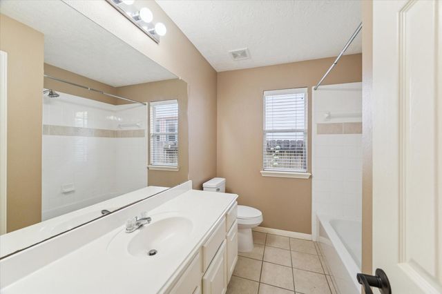 513 Brad Court, Webster, TX 77598