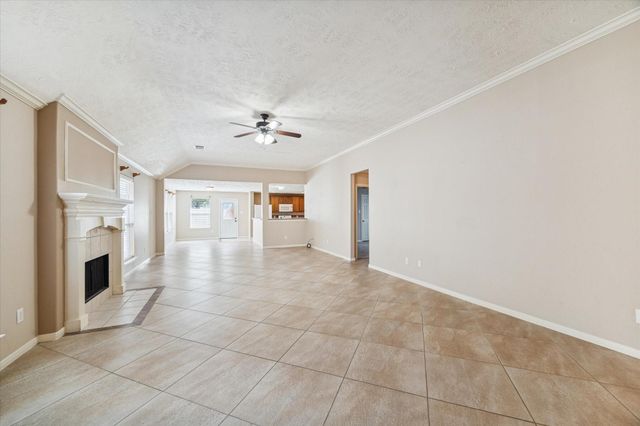 513 Brad Court, Webster, TX 77598