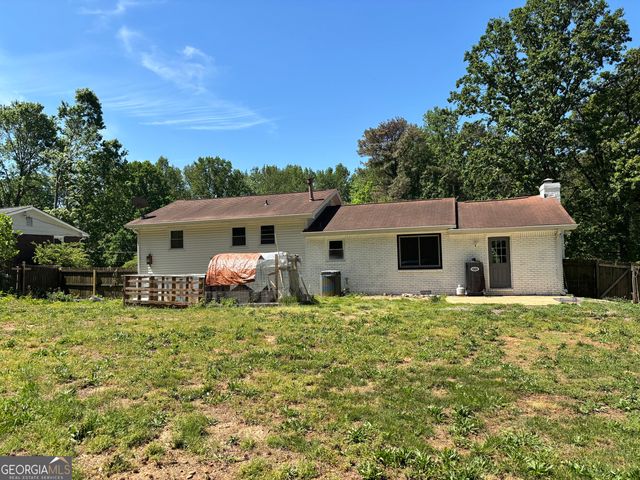 4034 Weeks Drive, Kennesaw, GA 30144