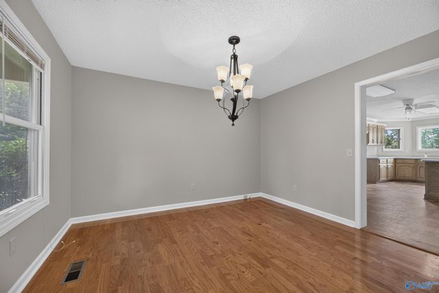 34 Weatherly Avenue, Albertville, AL 35950