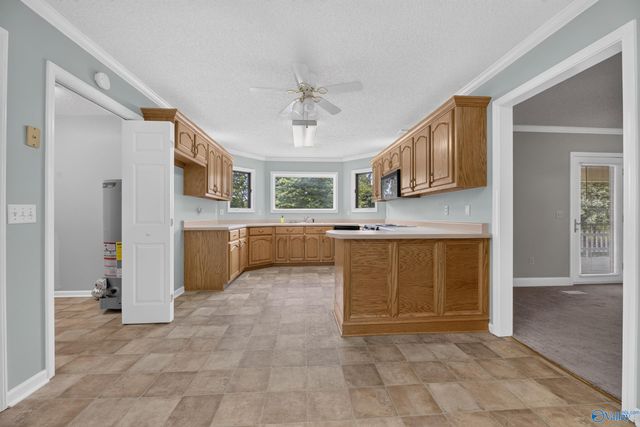 34 Weatherly Avenue, Albertville, AL 35950