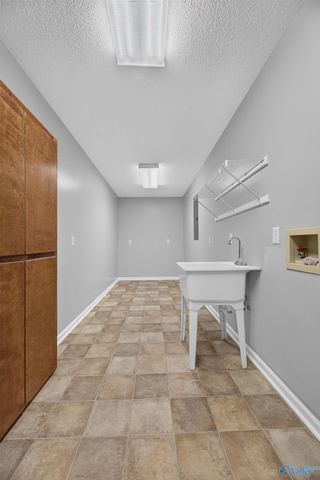 34 Weatherly Avenue, Albertville, AL 35950