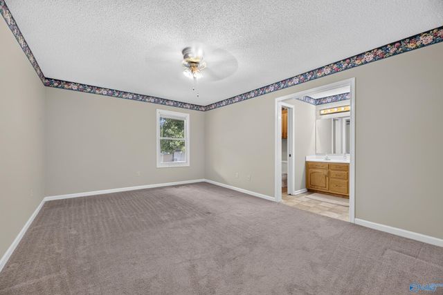 34 Weatherly Avenue, Albertville, AL 35950
