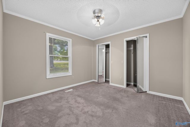 34 Weatherly Avenue, Albertville, AL 35950