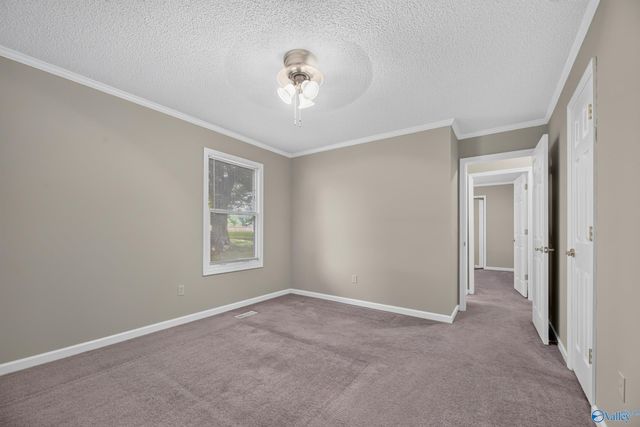 34 Weatherly Avenue, Albertville, AL 35950