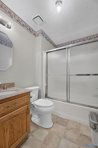 34 Weatherly Avenue, Albertville, AL 35950