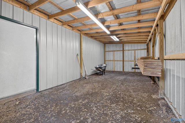 34 Weatherly Avenue, Albertville, AL 35950