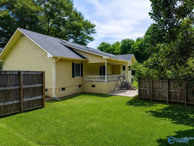 34 Weatherly Avenue, Albertville, AL 35950