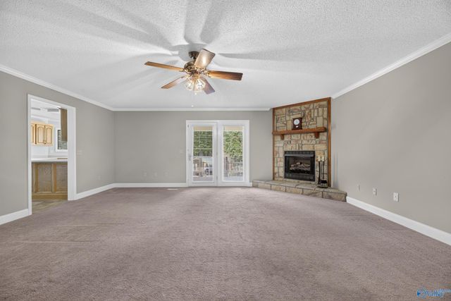 34 Weatherly Avenue, Albertville, AL 35950