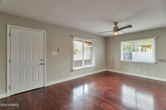 5206 S 11TH Avenue, Phoenix, AZ 85041
