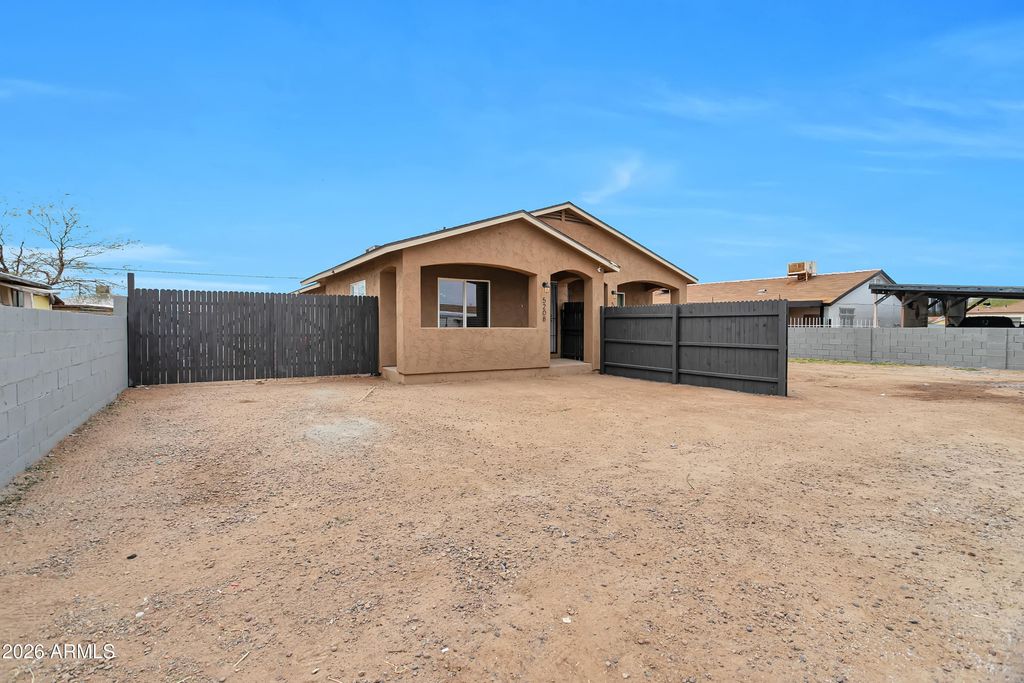 5206 S 11TH Avenue, Phoenix, AZ 85041 — photo 4