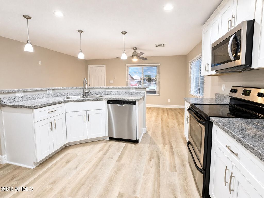 5206 S 11TH Avenue, Phoenix, AZ 85041 — photo 5