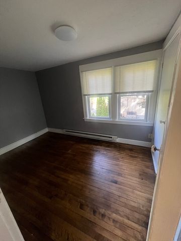 303 Lake Ave N 2, Worcester, MA 01605