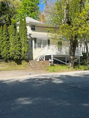 303 Lake Ave N 2, Worcester, MA 01605