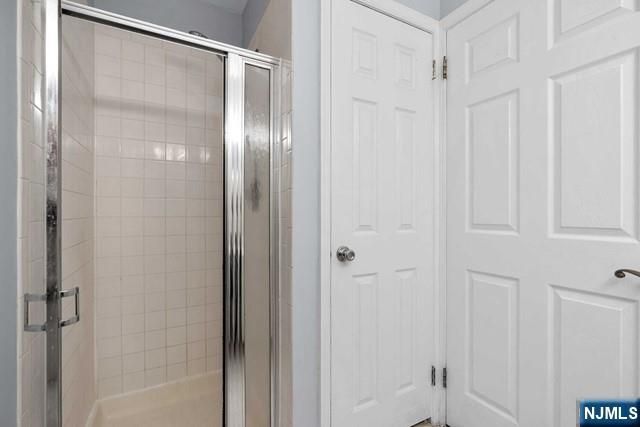400 Crown Court 581, Edgewater, NJ 07020