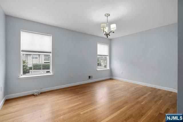 400 Crown Court 581, Edgewater, NJ 07020