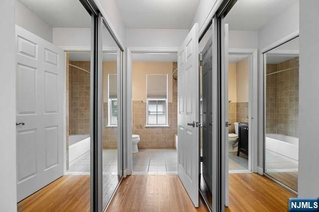 400 Crown Court 581, Edgewater, NJ 07020