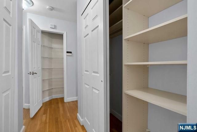400 Crown Court 581, Edgewater, NJ 07020