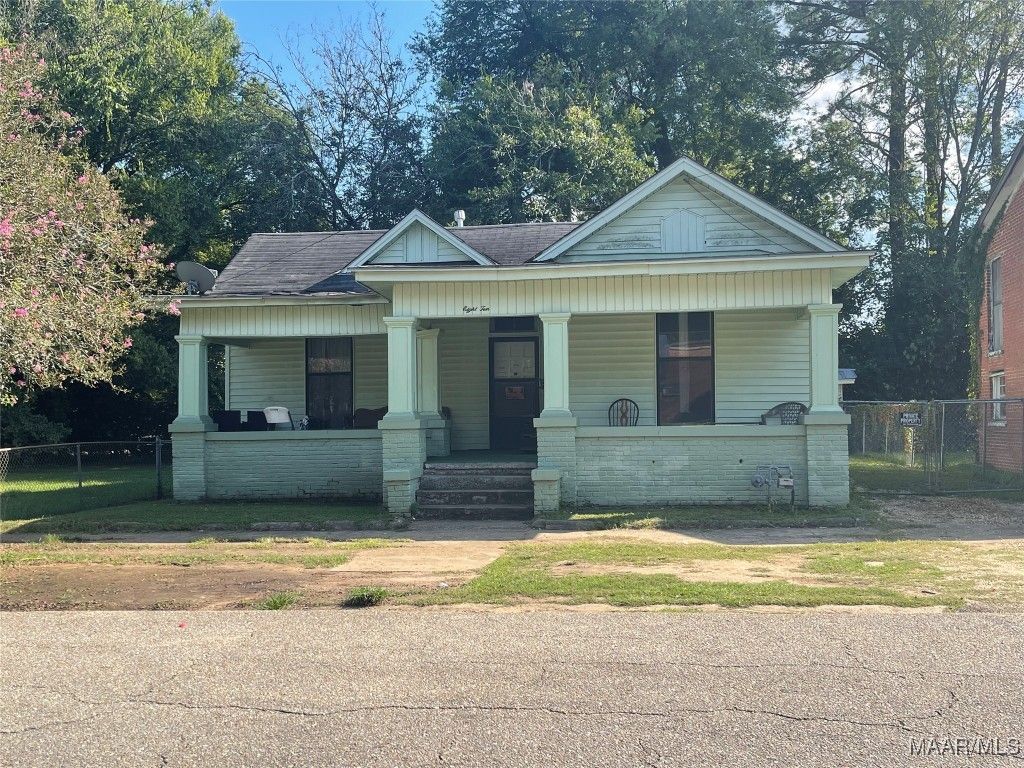 810 Minter Avenue, Selma, AL 36701
