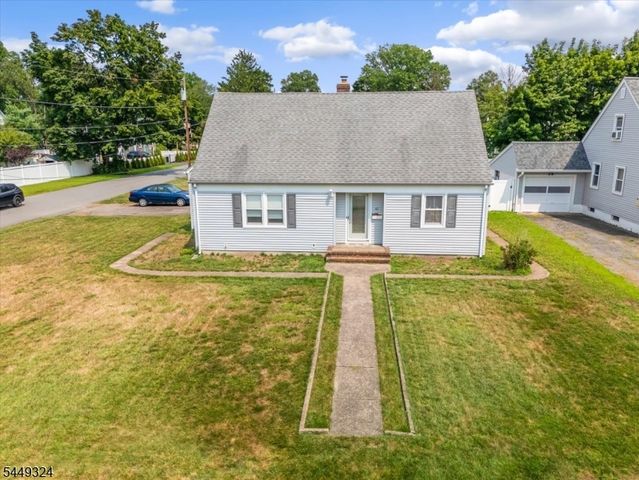 42 2nd St, Pequannock Twp., NJ 07440
