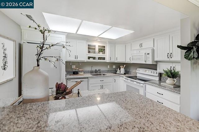 3118 Terra Granada Dr 1, Walnut Creek, CA 94595