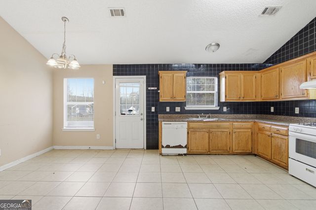 3565 Mosswood Lane, Rex, GA 30273