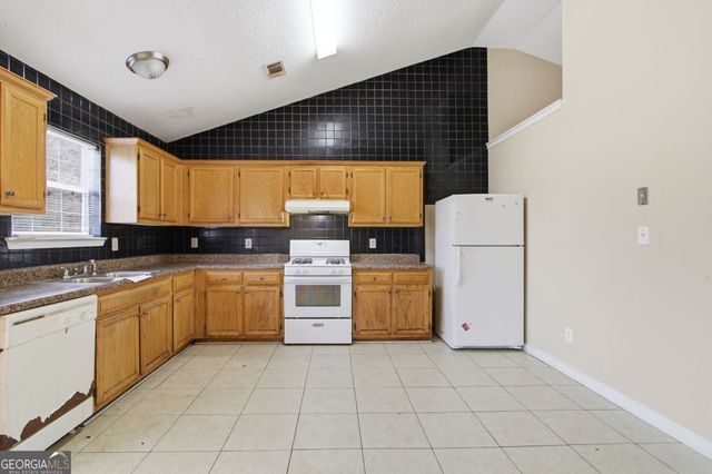 3565 Mosswood Lane, Rex, GA 30273