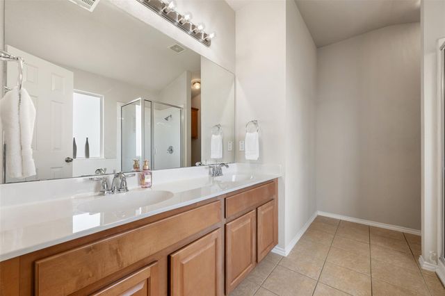 1304 Hensley DR, Leander, TX 78641