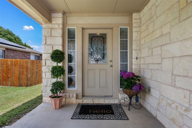 1304 Hensley DR, Leander, TX 78641