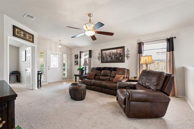 1304 Hensley DR, Leander, TX 78641