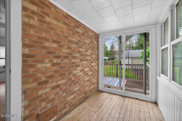 14 Mountain View Avenue, Colonie, NY 12205