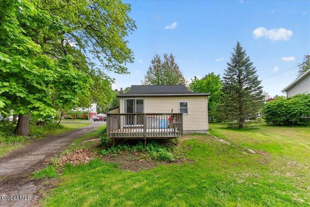 14 Mountain View Avenue, Colonie, NY 12205