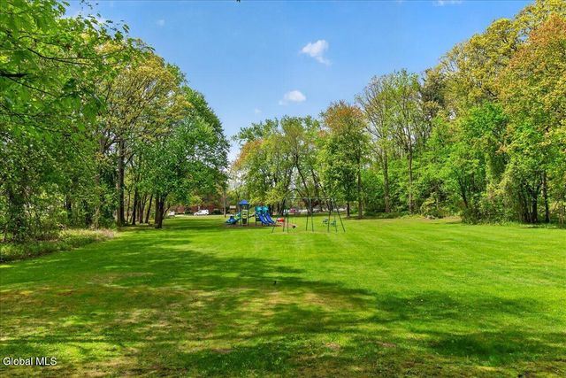 14 Mountain View Avenue, Colonie, NY 12205